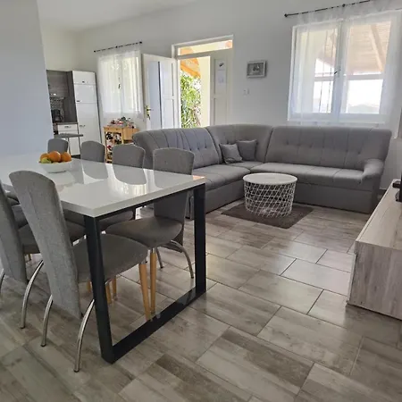 Apartment Jasna *