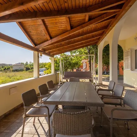 Jasna アパート *